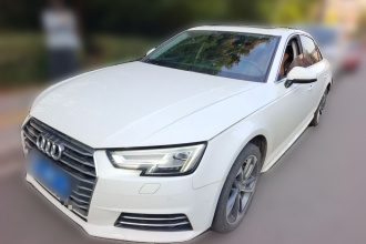 奥迪A4L 2017款 45 TFSI quattro 风尚型