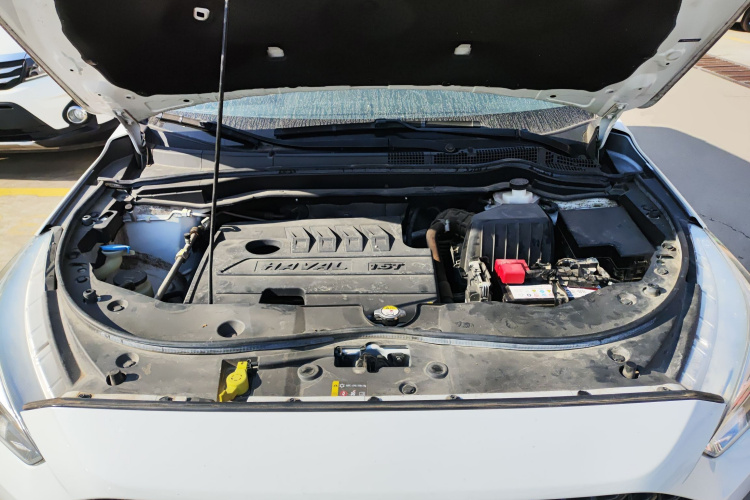 哈弗M6 2019款 1.5T 手动两驱精英型 国VI机舱底盘24