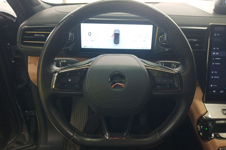 蔚来ES6 2020款 600KM 运动版中控内饰13