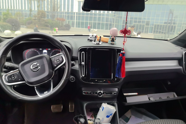 沃尔沃XC40 2020款 T4 四驱智远运动版中控内饰12