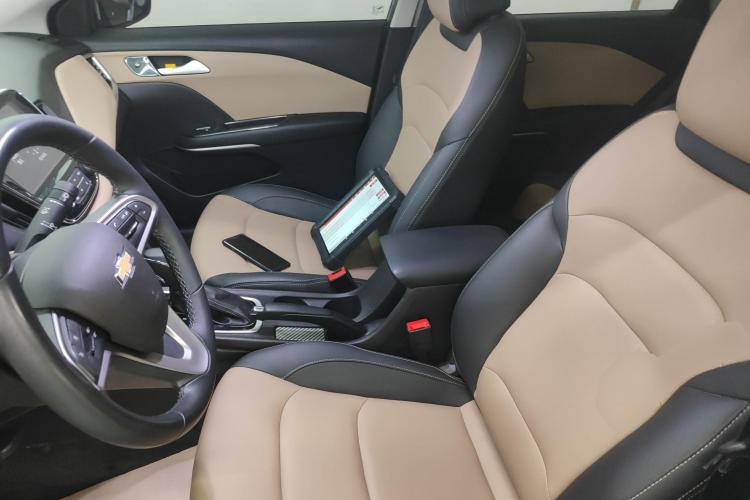 雪佛兰 科鲁泽 2022款 320 自动悦享天窗版中控内饰19