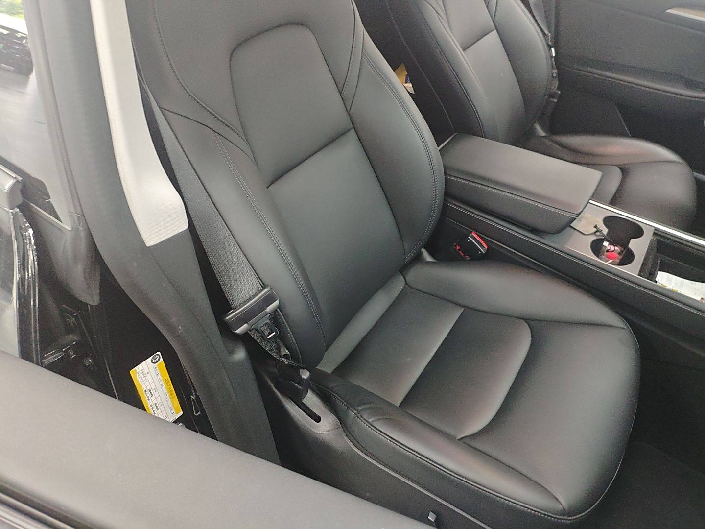 特斯拉 Model Y 2021款 标准续航后驱版