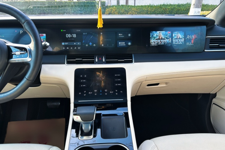 理想汽车 理想ONE 2021款 增程6座版局部细节16