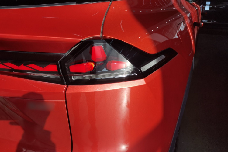 深蓝汽车 深蓝S07 2024款 215Max 乾崑智驾ADS SE增程版车身外观6001