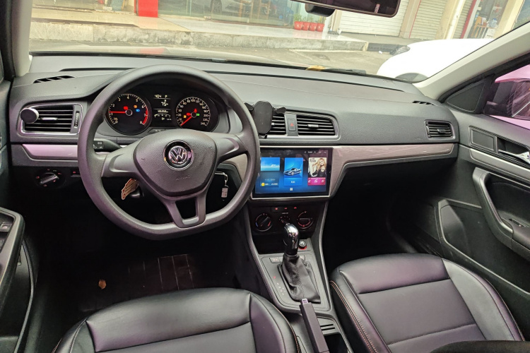 大众 朗逸 2015款 1.6L 自动风尚版中控内饰7002