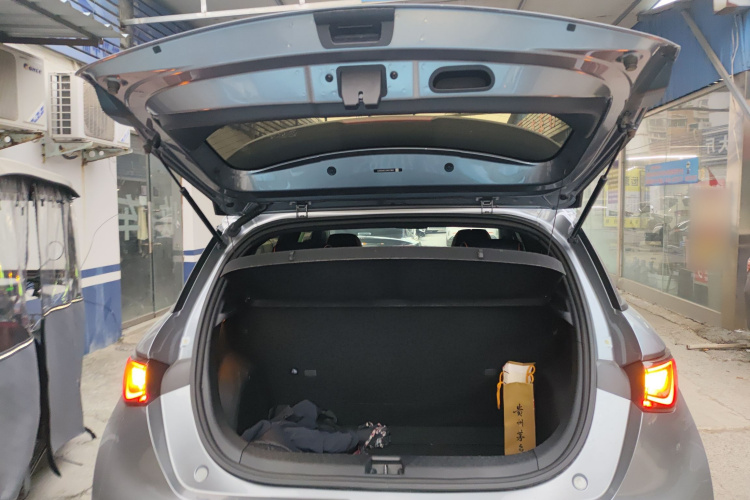 比亚迪 海豚 2021款 405km 时尚版机舱底盘23