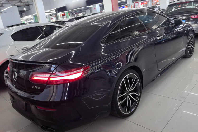 奔驰E级AMG 2019款 AMG E 53 4MATIC+ 轿跑车车身外观7