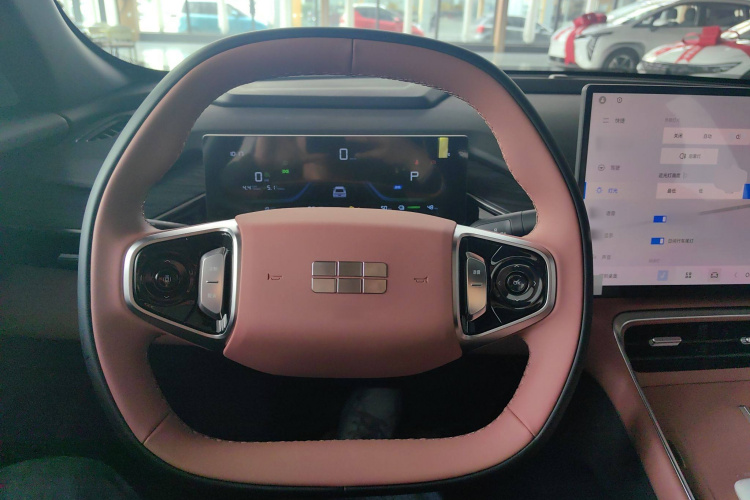 吉利银河 银河L6 2025款 EM-i 60km 探索版中控内饰13