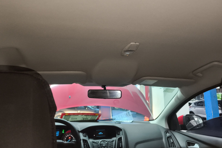 福特 福克斯 2012款 两厢 1.6L 自动舒适型局部细节22