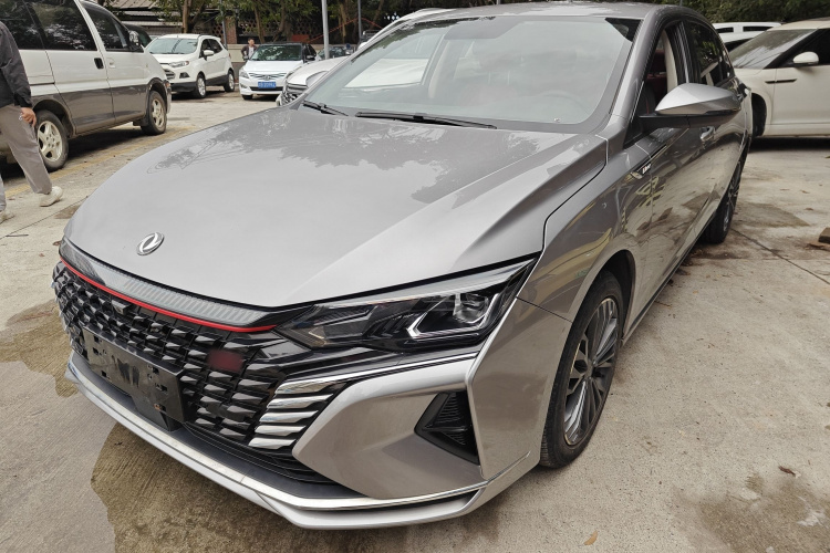 东风风神 奕炫MAX 2021款 1.5T 超炫潮爸版车身外观1