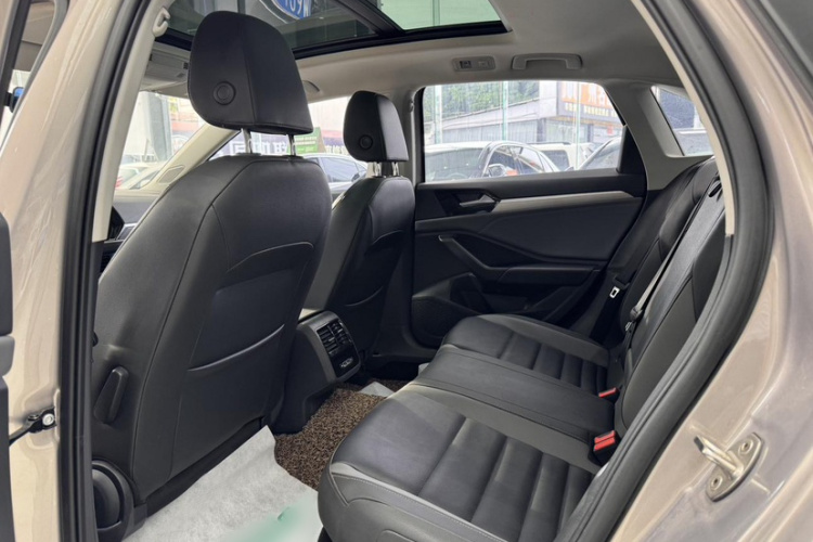 大众 速腾 2020款 200TSI DSG舒适型 国VI中控内饰7006