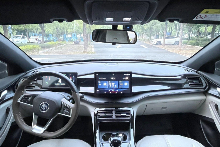 比亚迪 秦PLUS 2023款 冠军版 DM-i 55KM领先型中控内饰7003