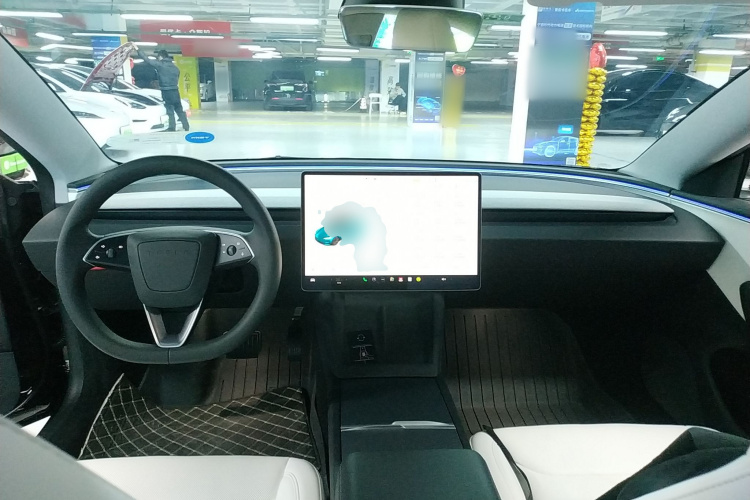 特斯拉 Model 3 2023款 后轮驱动版中控内饰12