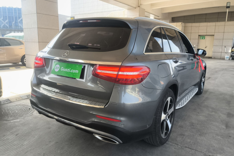 奔驰GLC 2018款 GLC 260 4MATIC 豪华型车身外观7