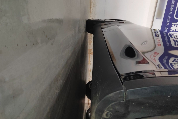 特斯拉 Model Y 2022款 后轮驱动版局部细节9001