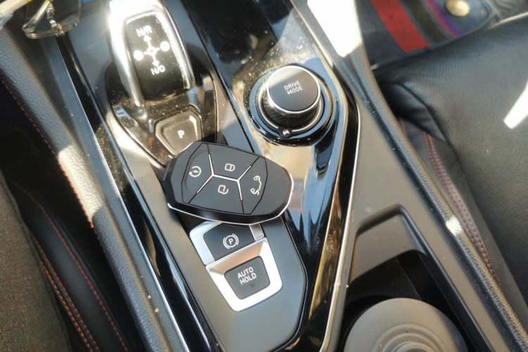 领克03 2019款 1.5TD DCT劲版 国VI中控内饰7001