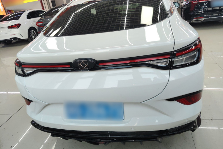 思皓A5 2022款 1.5T CVT青春版车身外观6