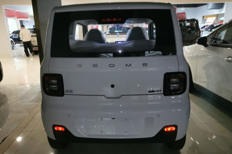 吉利银河 2024款 熊猫mini 200km 耐力熊车身外观6