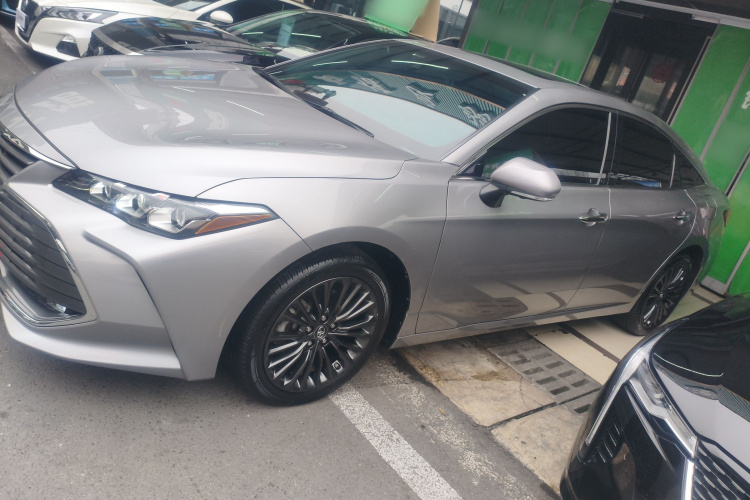 丰田 亚洲龙 2019款 2.0L XLE尊享版 国VI车身外观6003