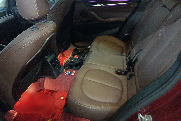 宝马X1 2020款 xDrive25Li 尊享型中控内饰7004