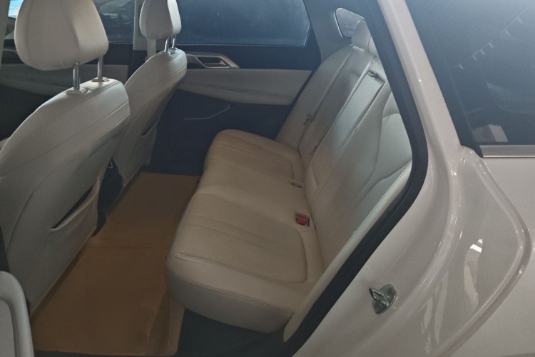 小鹏P5 2024款 500Plus版中控内饰7004