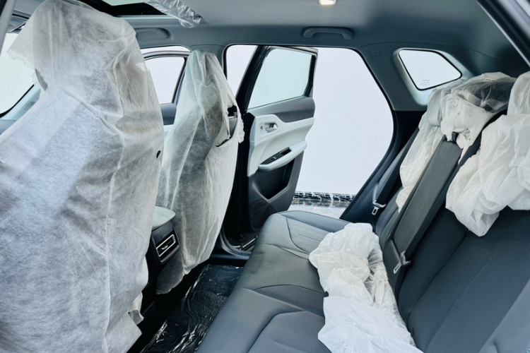 长安UNI-Z新能源 2024款 蓝鲸智电iDD 125km 领先型中控内饰7006