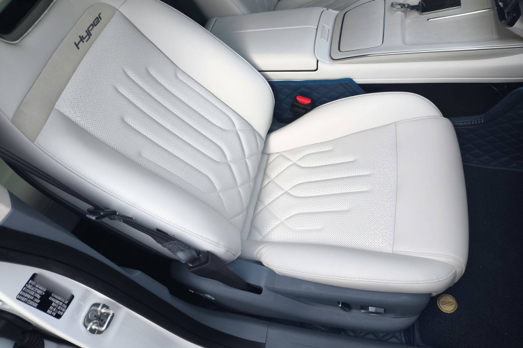 昊铂GT 2023款 560后驱科技版局部细节41