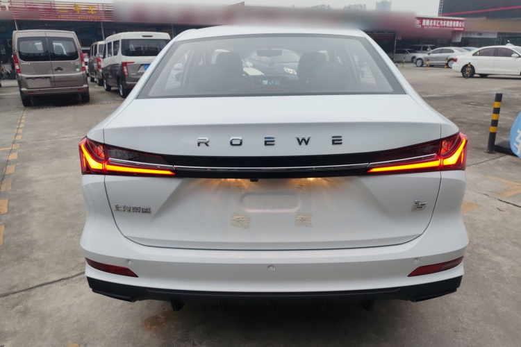 荣威i5 2026款 1.5L CVT豪华版车身外观6