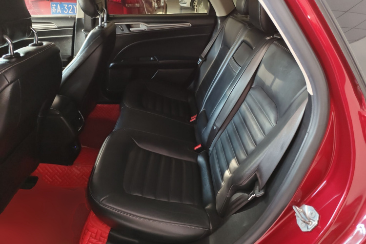 福特 蒙迪欧 2017款 EcoBoost 180 时尚型中控内饰21