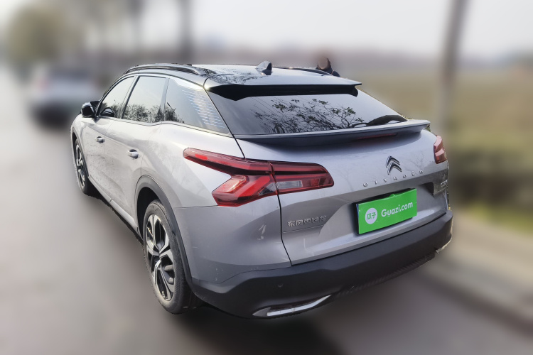 雪铁龙 凡尔赛C5 X 2021款 1.6T 耀不凡车身外观6003