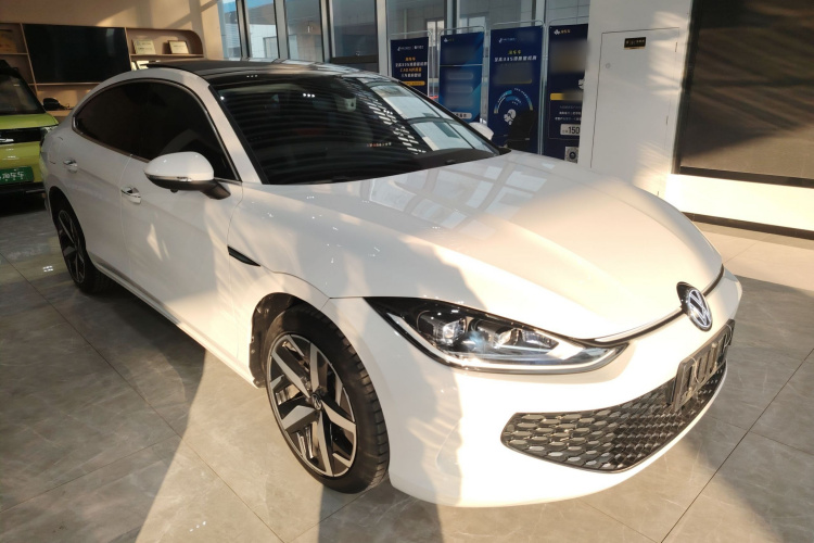 大众 2024款 凌渡L 280TSI DSG酷辣版车身外观3