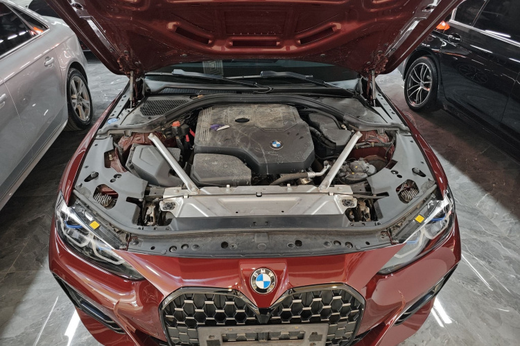 宝马4系 2022款 425i Gran Coupe M运动曜夜套装机舱底盘24