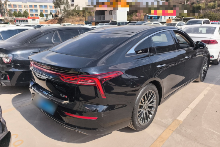 奔腾B70 2022款 第三代 1.5T 自动尊享型车身外观6005