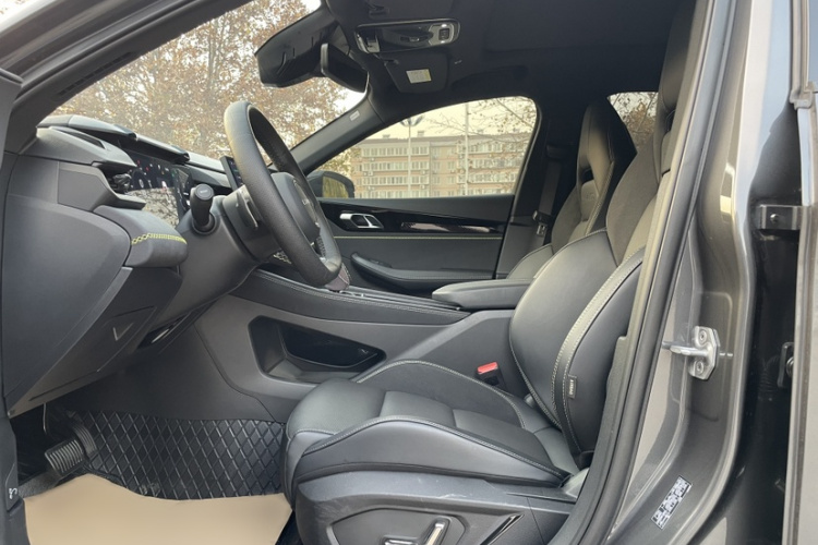 领克03 2023款 1.5TD DCT劲Pro中控内饰7008