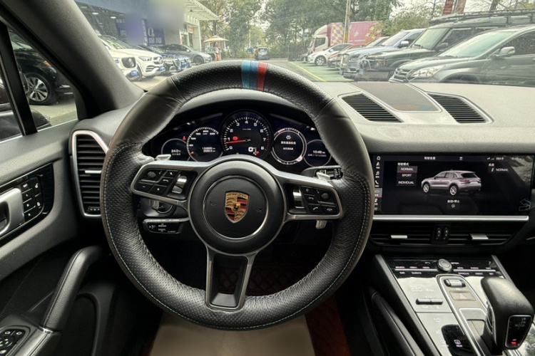 保时捷 2018款 Cayenne 3.0T中控内饰7001