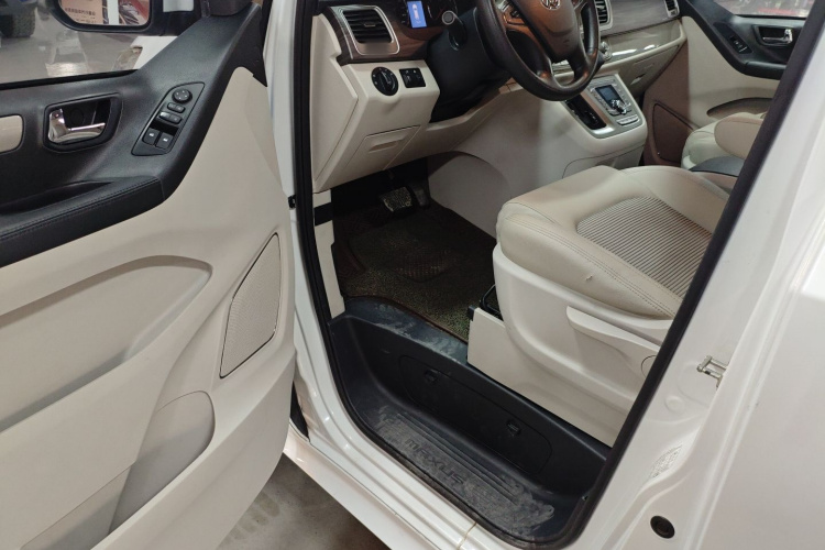 上汽大通MAXUS 大通G10 2018款 PLUS 2.0T 自动智享版中控内饰20