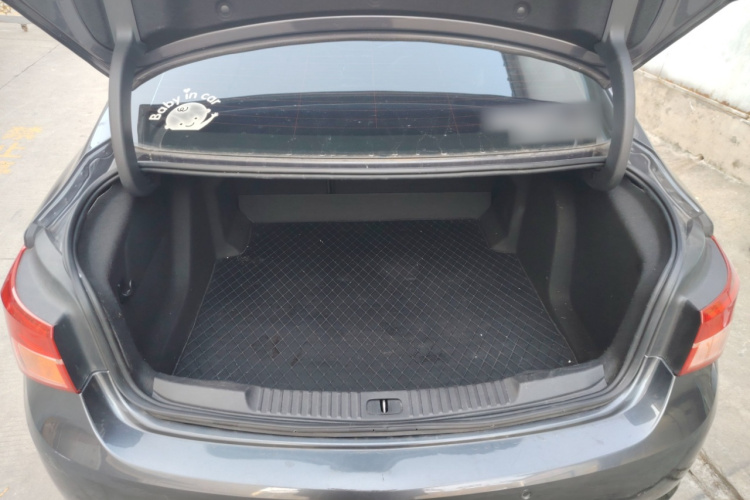 别克 威朗 2015款 三厢 15S 自动领先型中控内饰23