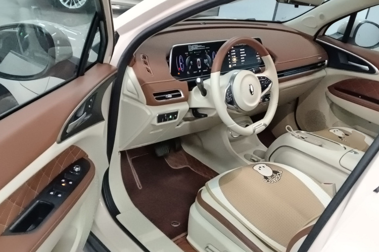 欧拉好猫 2023款 401km标准续航 豪华型 磷酸铁锂中控内饰7003