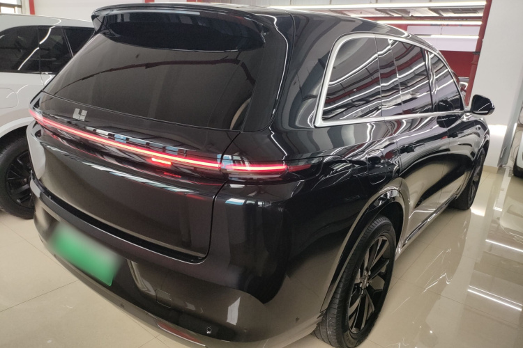 理想汽车 理想L8 2023款 Air车身外观7
