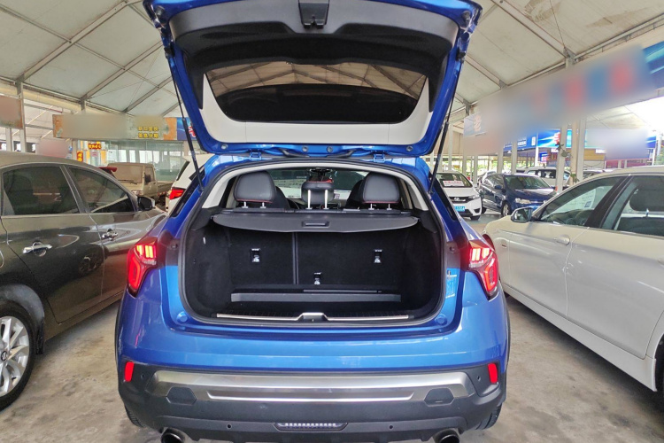 领克02 2018款 1.5T DCT两驱劲版 国V局部细节23