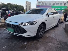 比亚迪 秦PLUS 2021款 DM-i 120KM 旗舰型