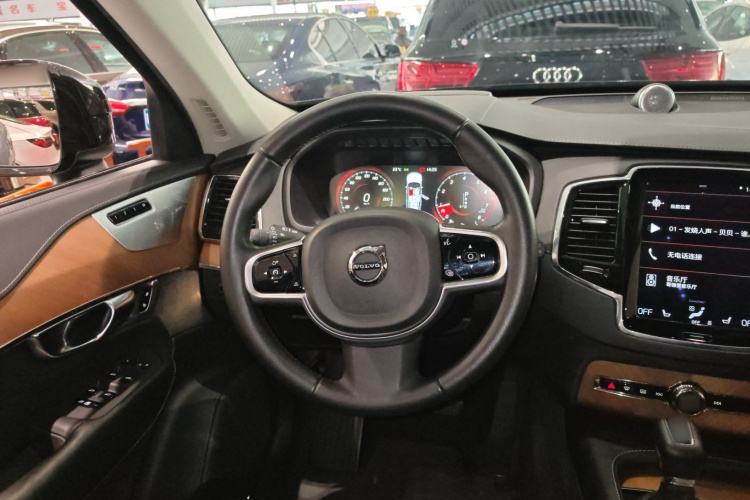 沃尔沃XC90  T6 智尊版 7座局部细节13