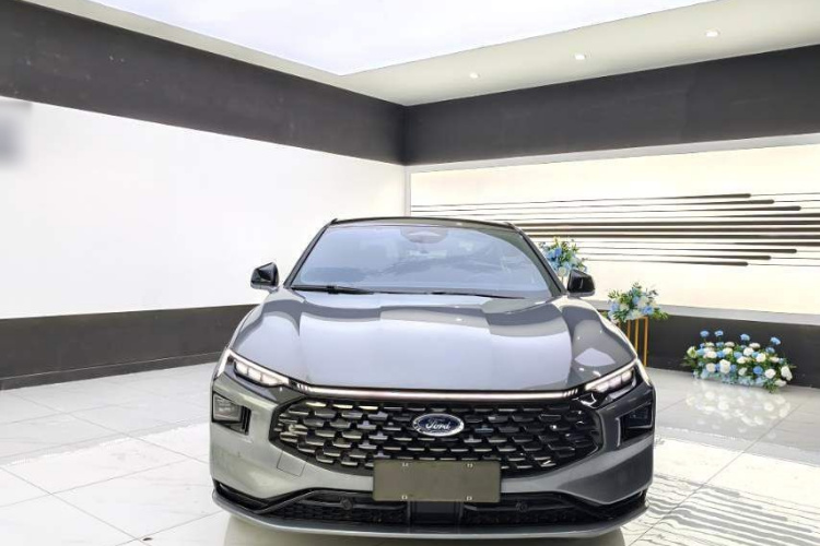福特 蒙迪欧 2022款 改款 EcoBoost 245 至尊型车身外观6001