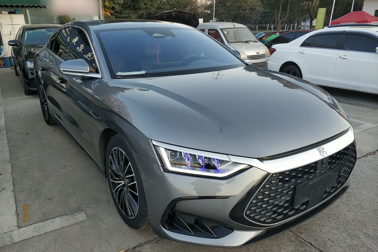 比亚迪 汉 2022款 DM-i 121KM 尊荣型车身外观3