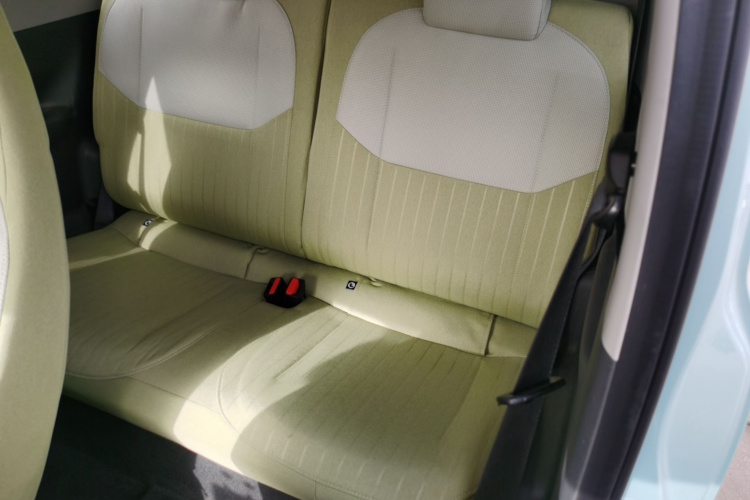 吉利银河 2024款 熊猫mini 200km 耐力熊中控内饰21