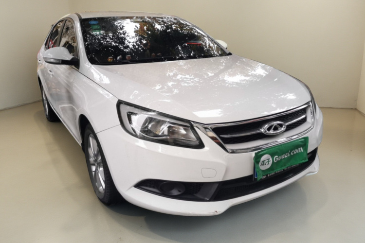 奇瑞 艾瑞泽7 2015款 1.6L CVT致领版车身外观3