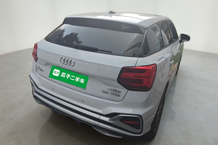 奥迪Q2L 2022款 35 TFSI 时尚动感型车身外观7