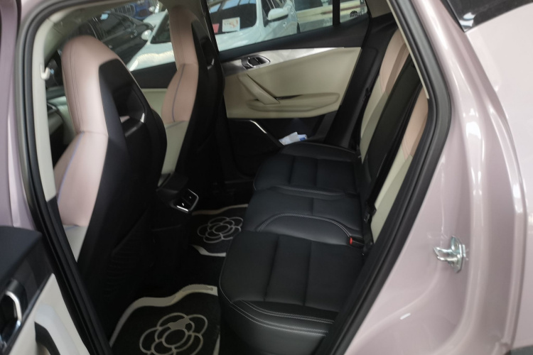 领克06 2023款 Remix 1.5T Shero中控内饰21