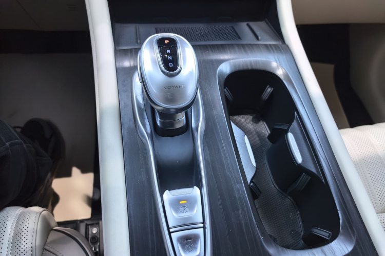 岚图汽车 岚图梦想家 2024款 PHEV 超长续航旗舰版局部细节18