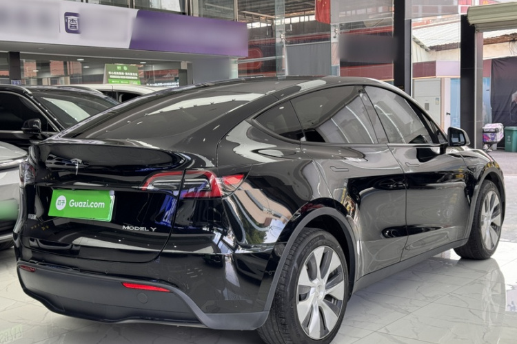 特斯拉 Model Y 2023款 长续航全轮驱动版车身外观6006